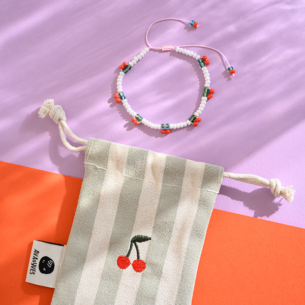 Kids Perlenarmband Kirschen mit Makrameeverschluss
