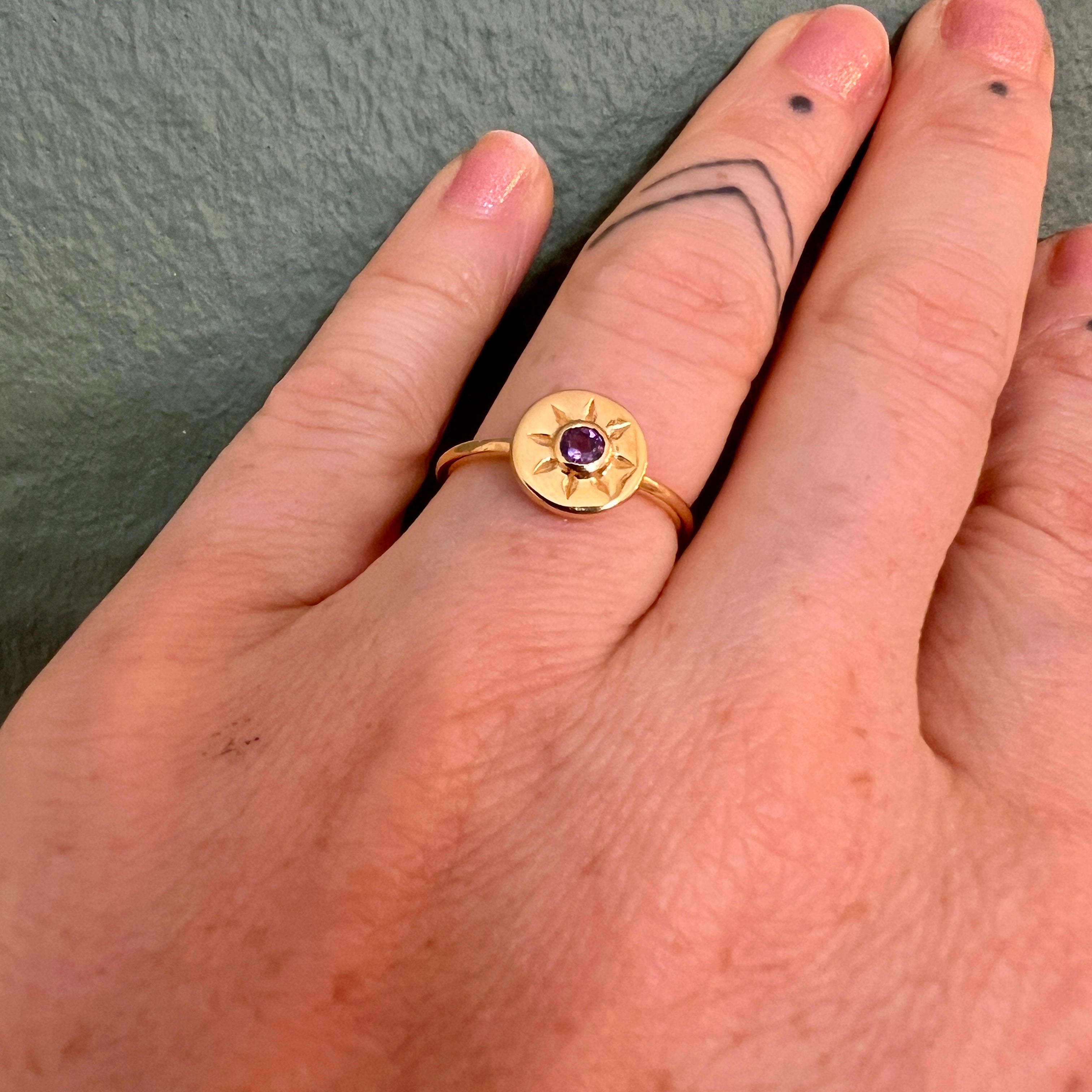 Verstellbarer Ring, Sonne mit Amethyst
