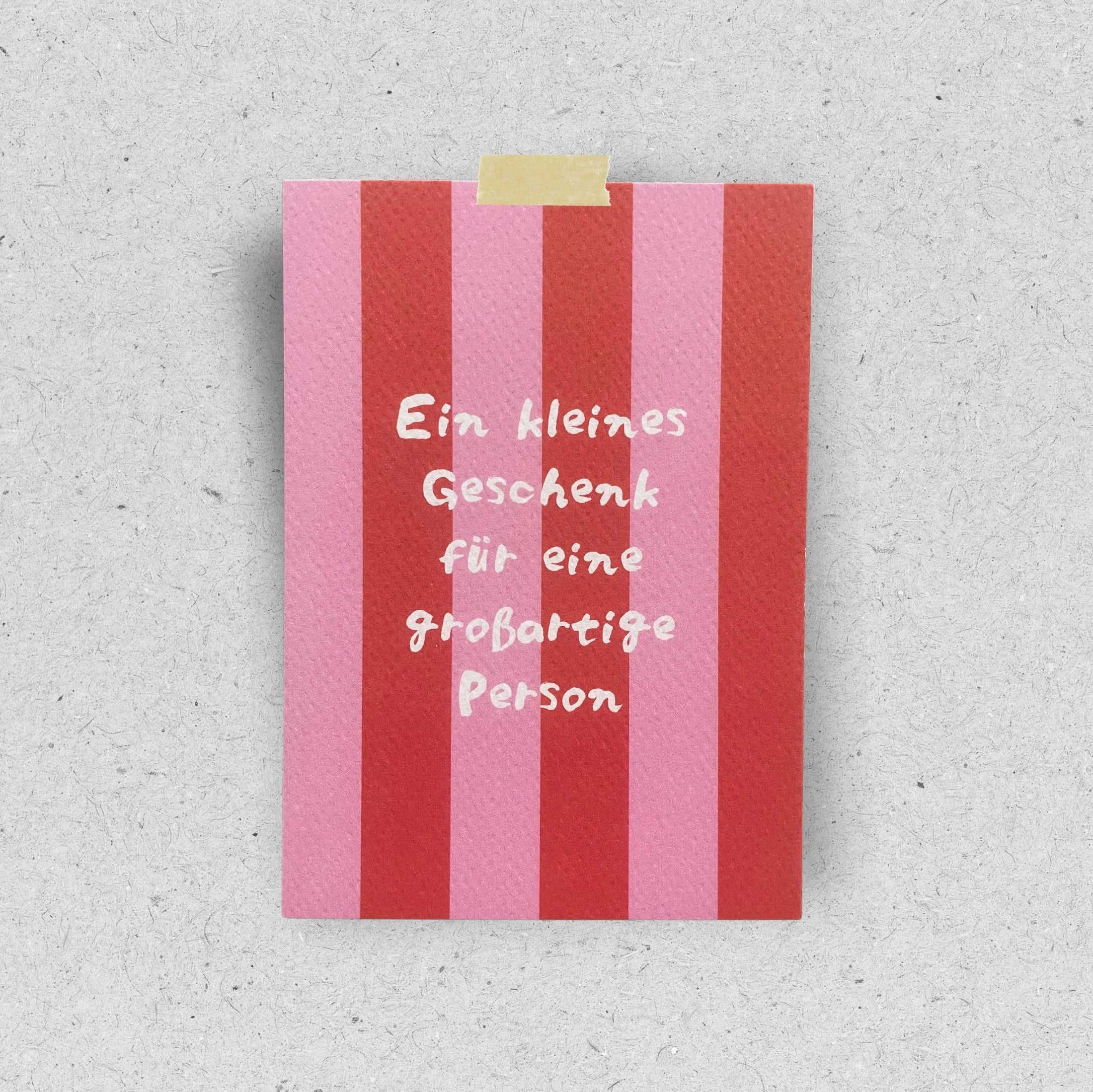 Postkarte ein kleines Geschenk für ein großartige Person