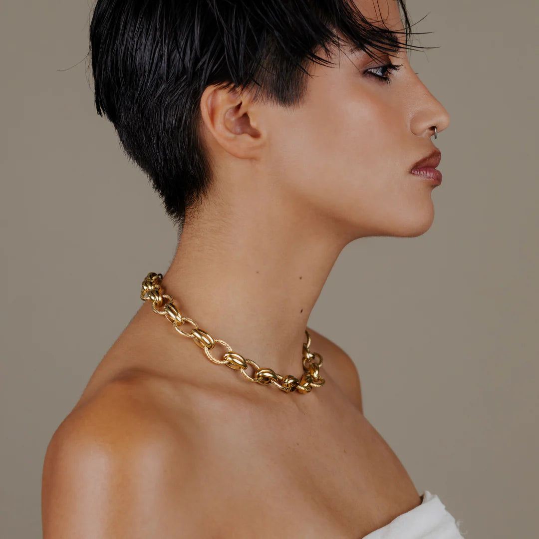 Chunky Twisted Links Necklace Gold
