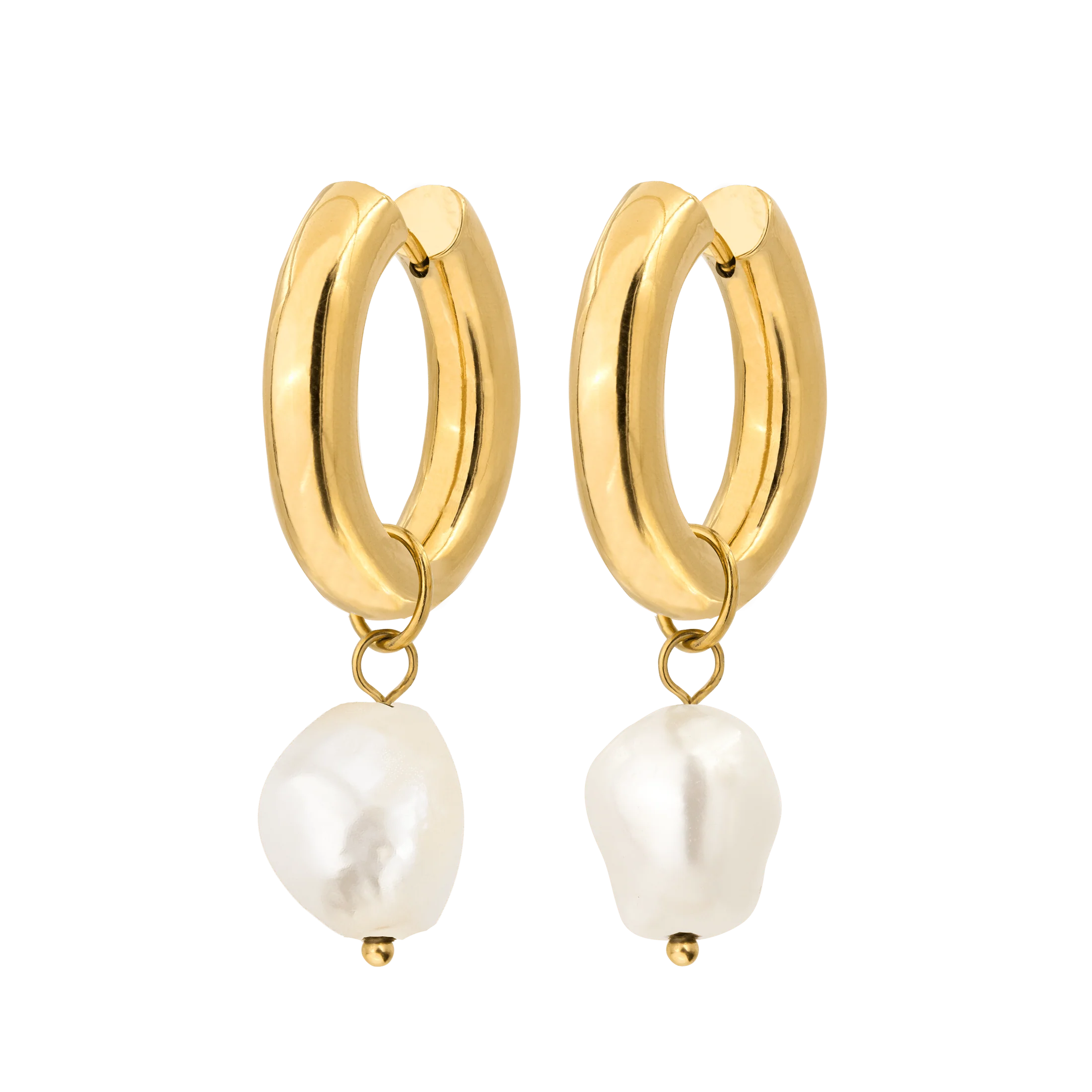 Chunky Pearl Hoops von Luamaya