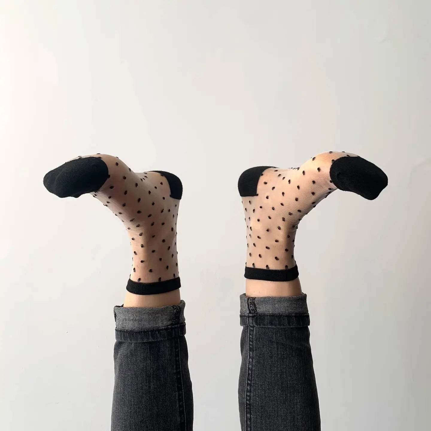 Transparente Pünktchen Socken
