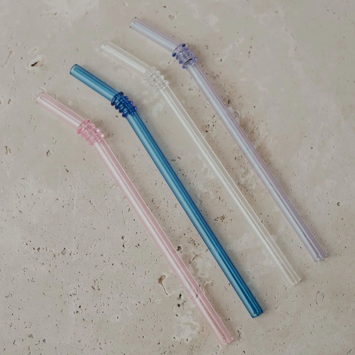 Geknickte Trinkhalme aus Glas, 4er Set